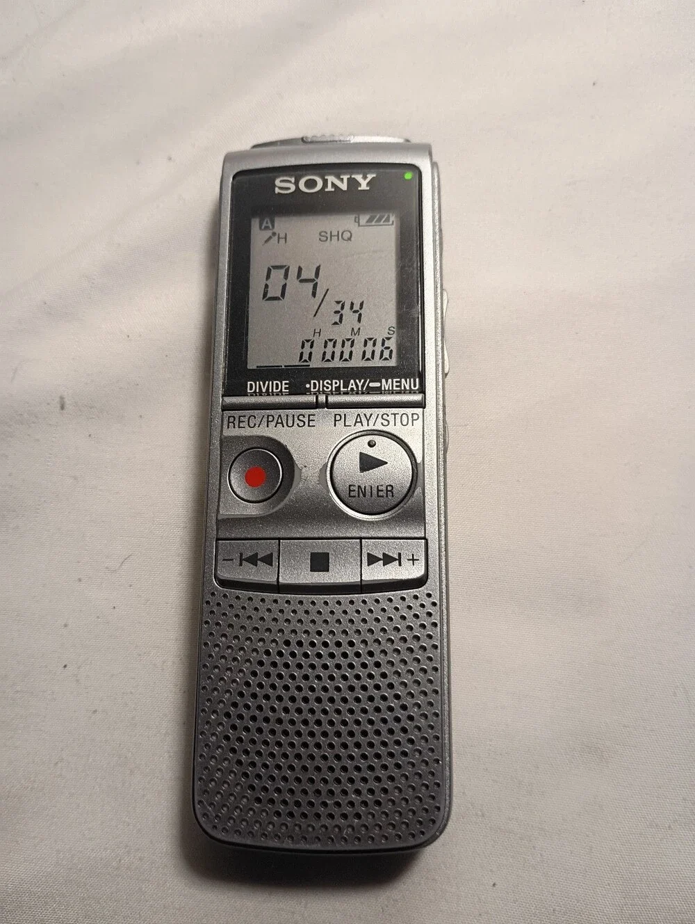 Sony ICD-BX700 2GB Digital Voice Recorder - Tested & Fully Functional Silver